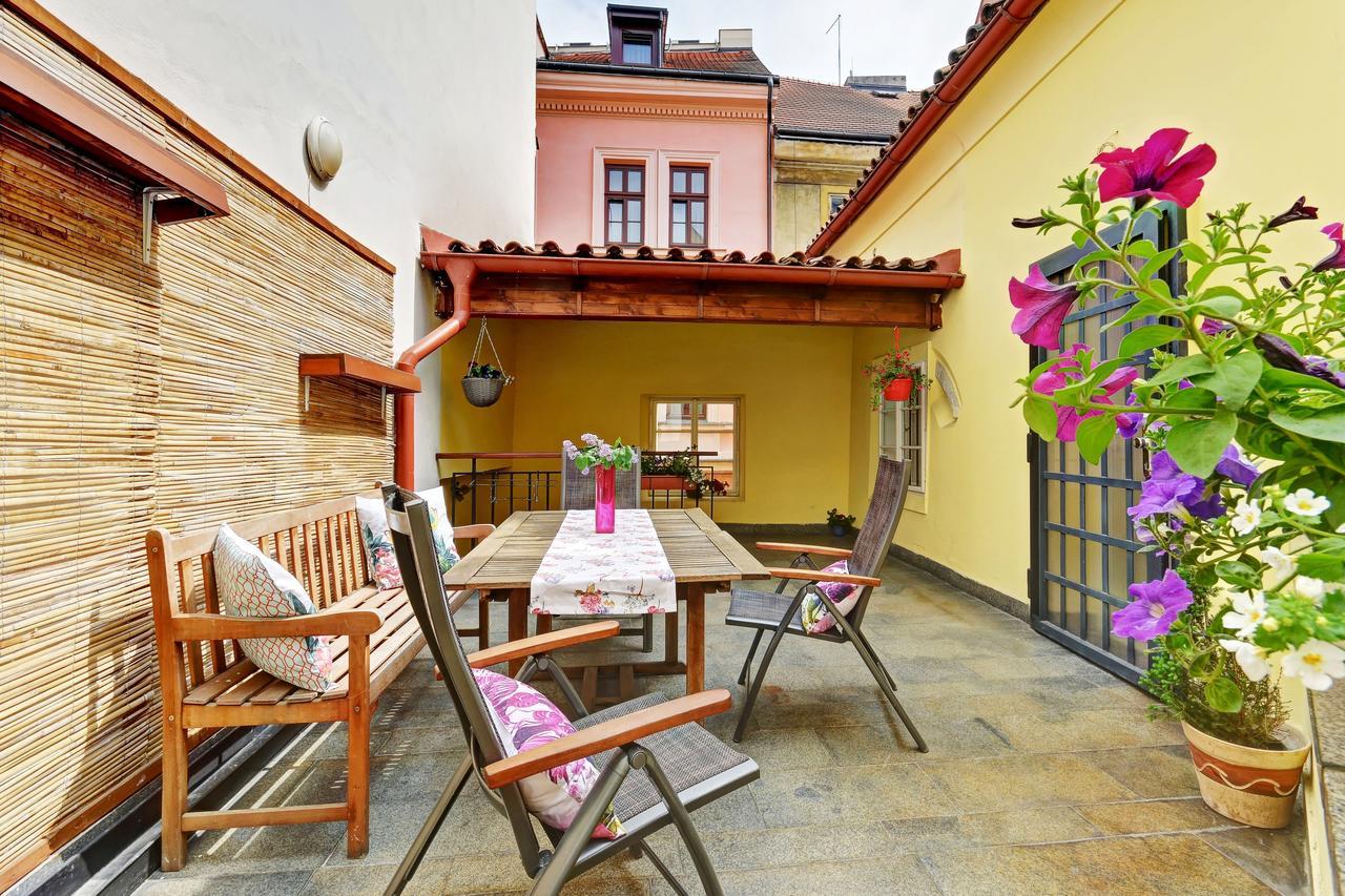 Historic Centre Apartments VII Прага Экстерьер фото