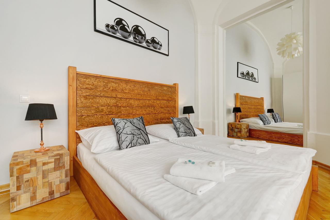 Historic Centre Apartments VII Прага Экстерьер фото